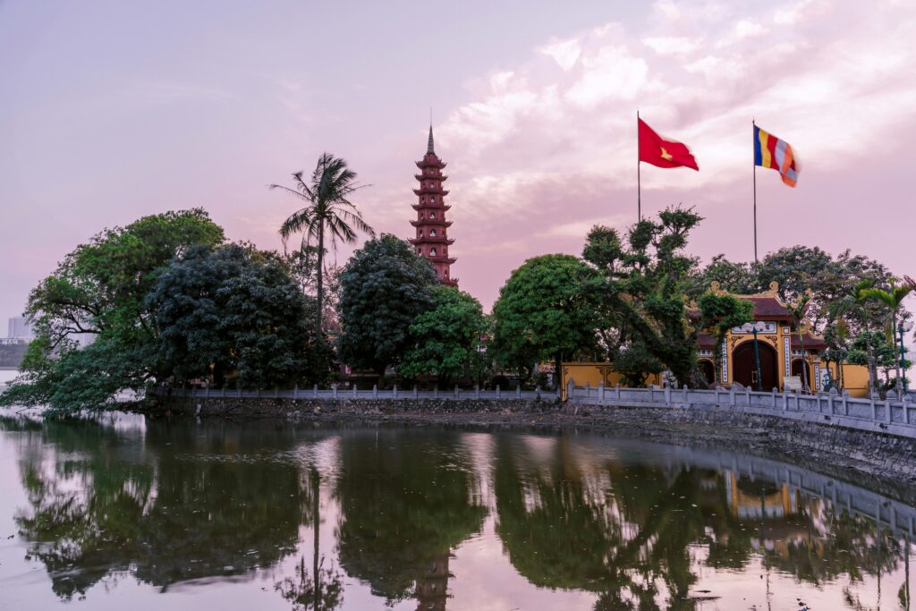Piture showing the best budget destinations under $500 | ptipakistan.com
      